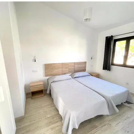 Sunny With Garden #1 Apartman *